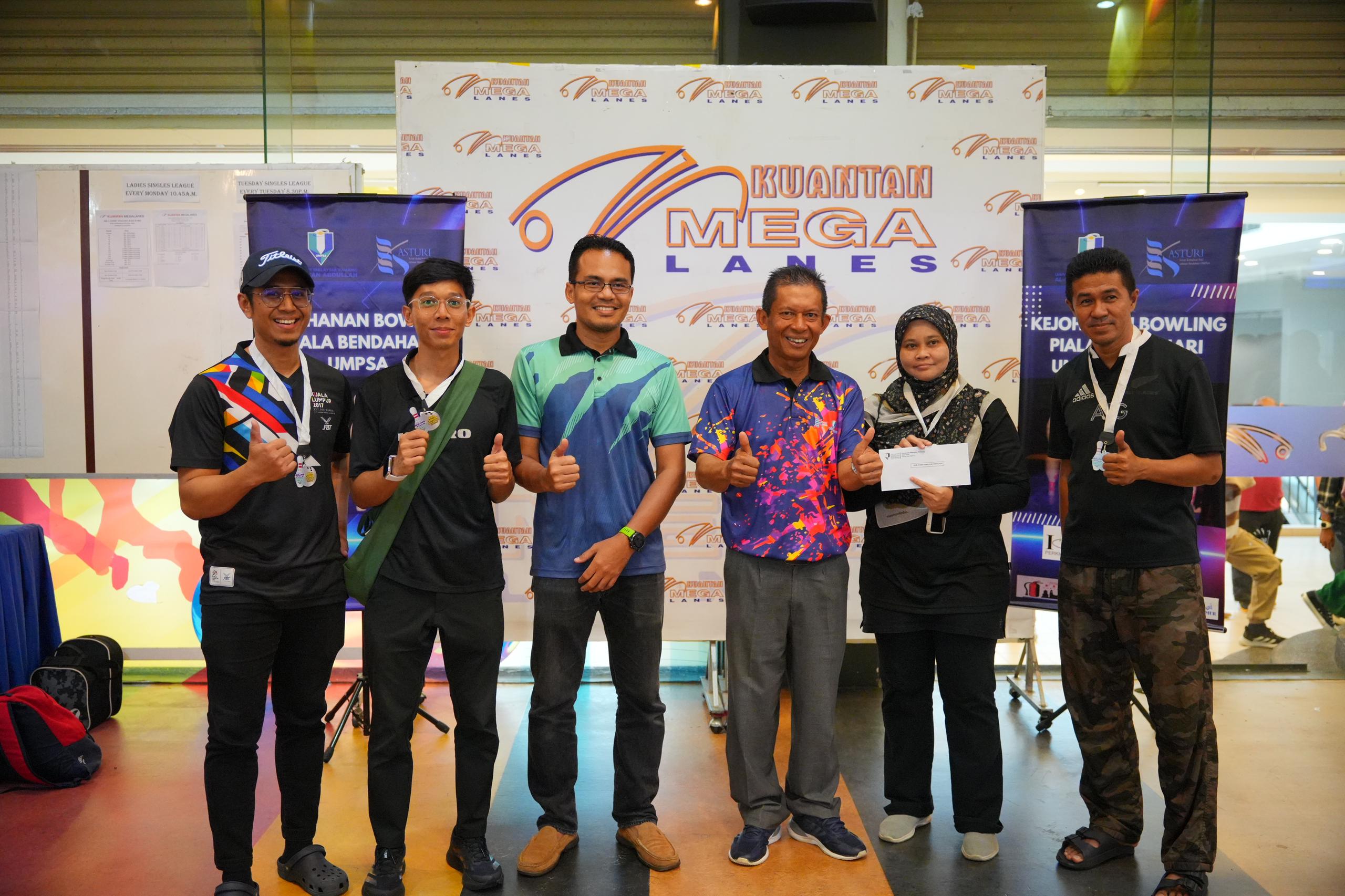 ATLET JHEPA CEMERLANG DI KEJOHANAN TENPIN BOLING PIALA BENDAHARI UMPSA